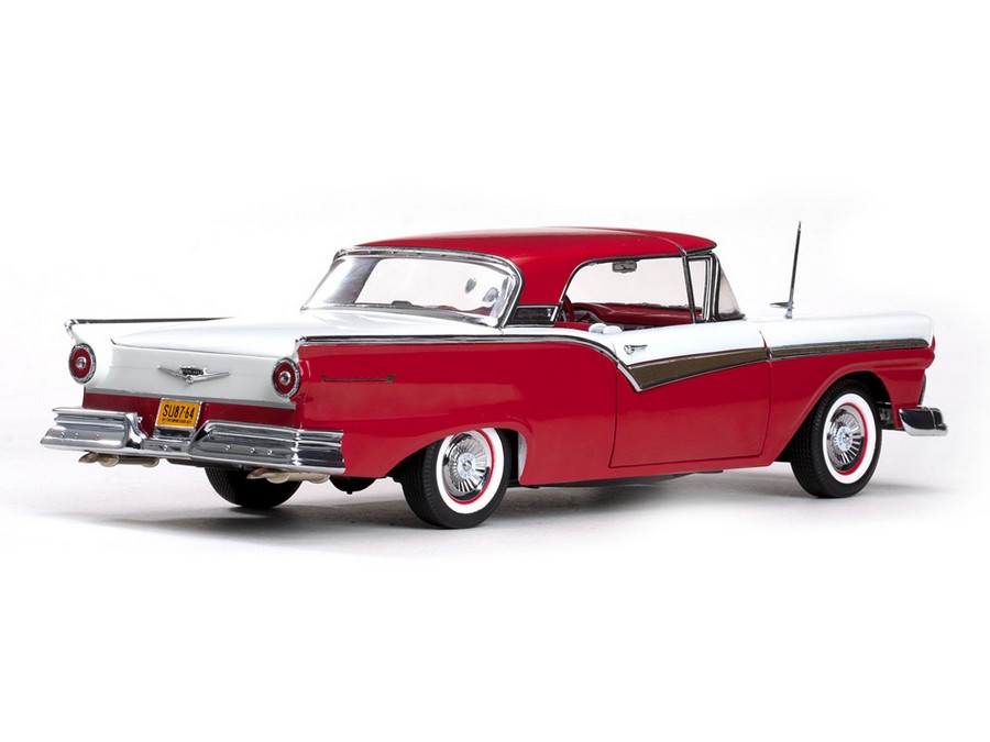 Ford fairlane skyliner 1 18 #7