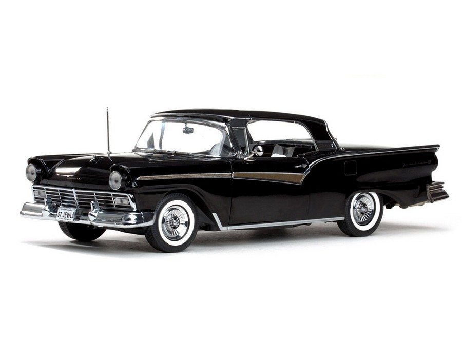 Ford fairlane skyliner 1 18